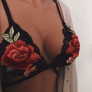 Rose lace black bralette