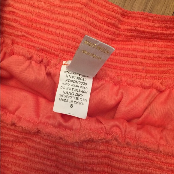 Coral Crochet shorts - Picture 4 of 4