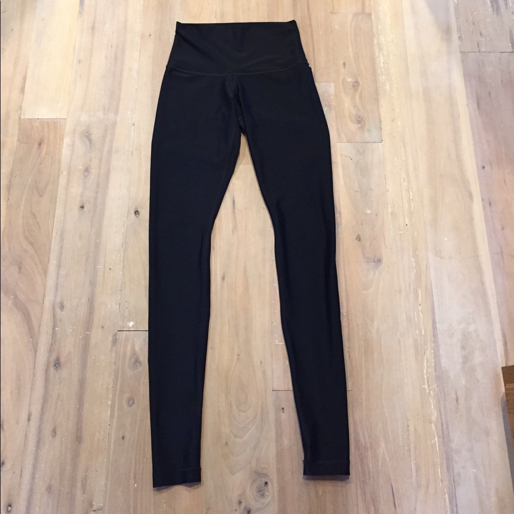 Lululemon Wunder Under Legging size 4