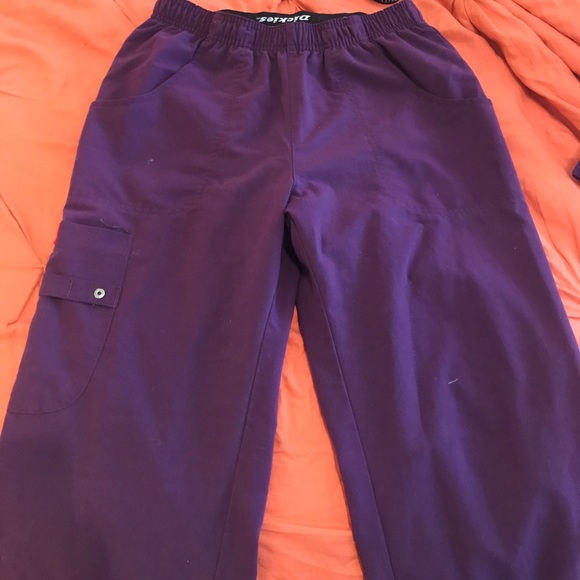 Dickies scrub top and bottom - Picture 5 of 5