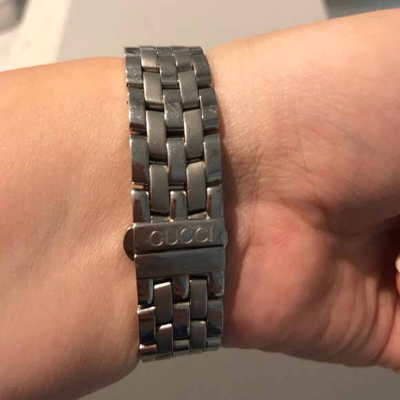 Women\'s Gucci Diamond Watch
