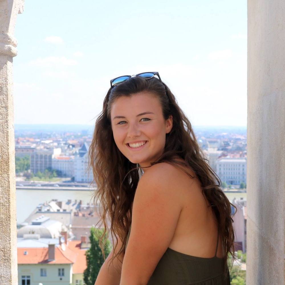 Meet your Posher, Olivia