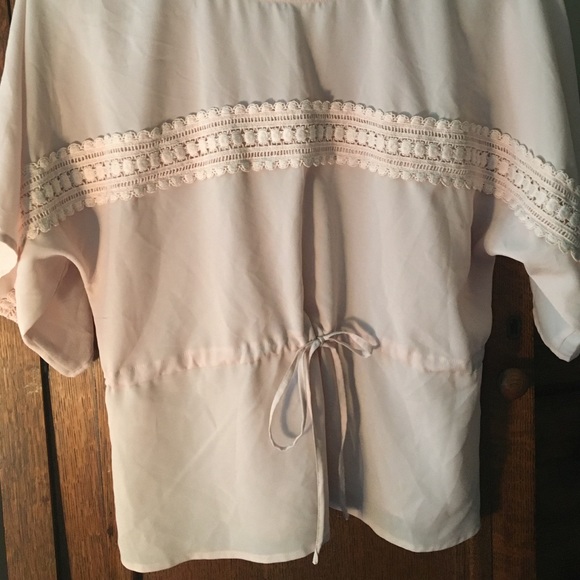 Like-new, hardly worn Bar III blouse, size XS - Picture 5 of 5
