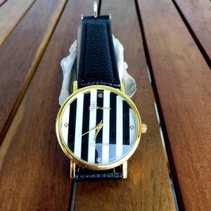 Black and White Watch