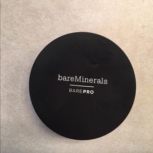 bareMinerals Bare Pro powder foundation +free gift