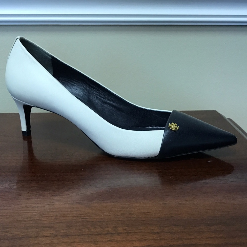 🔥TORY BURCH ❤️ EDGY ELEGANT MID HEEL PUMP🔥