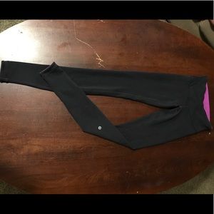 Lululemon size 2 reversible leggings