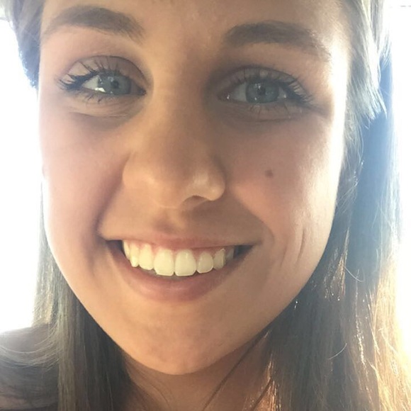 Meet your Posher, Ashley - Picture 1 of 1