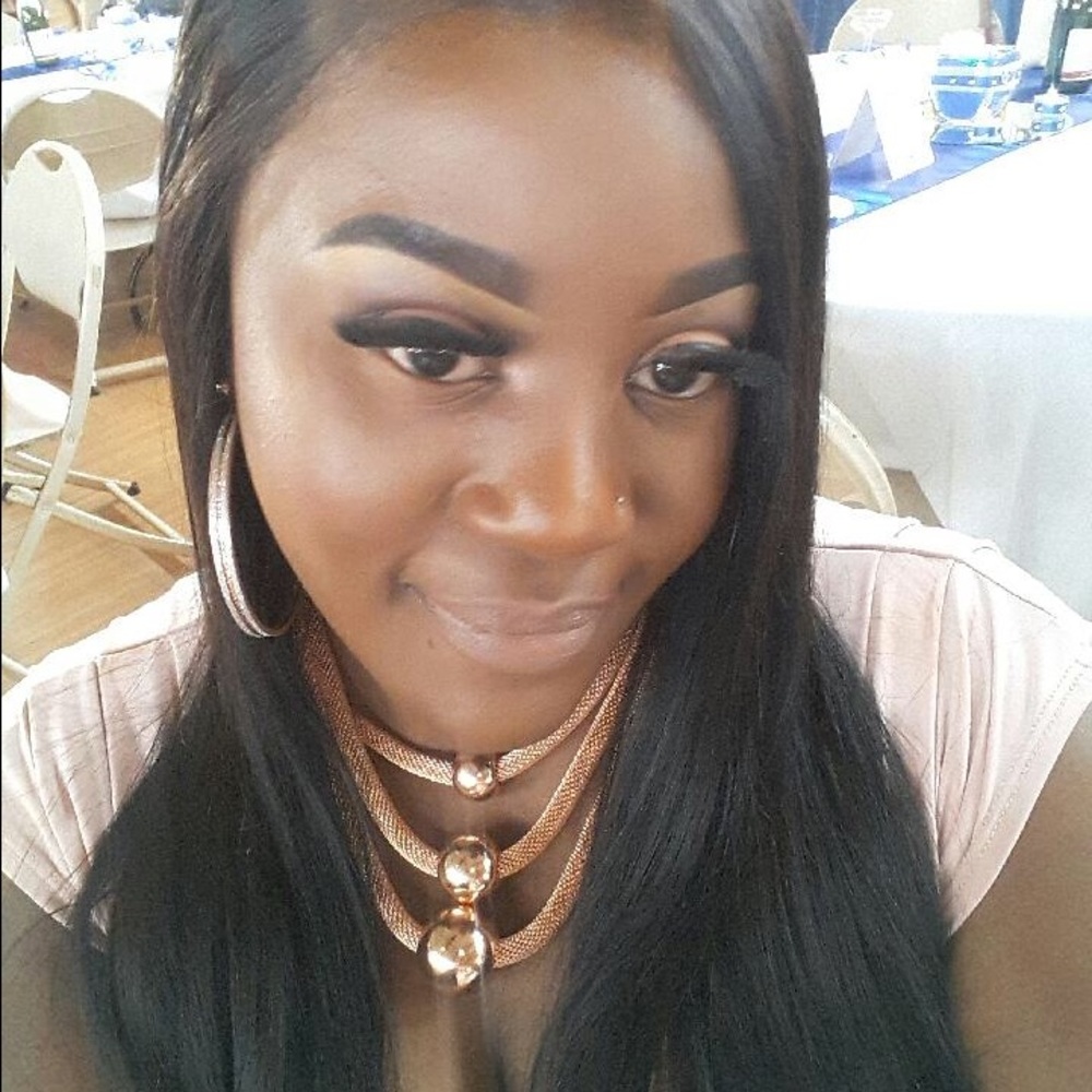 Meet your Posher, Ashley