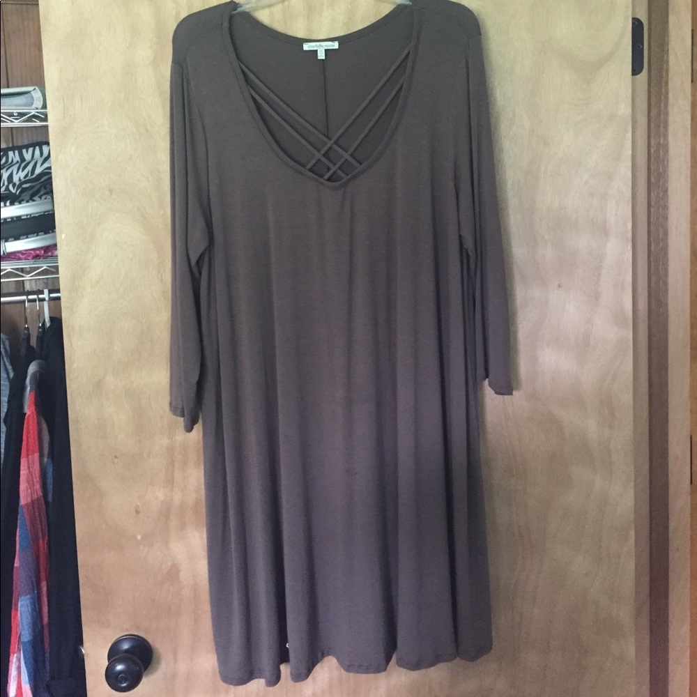 Jersey knit 3/4 sleeve dress