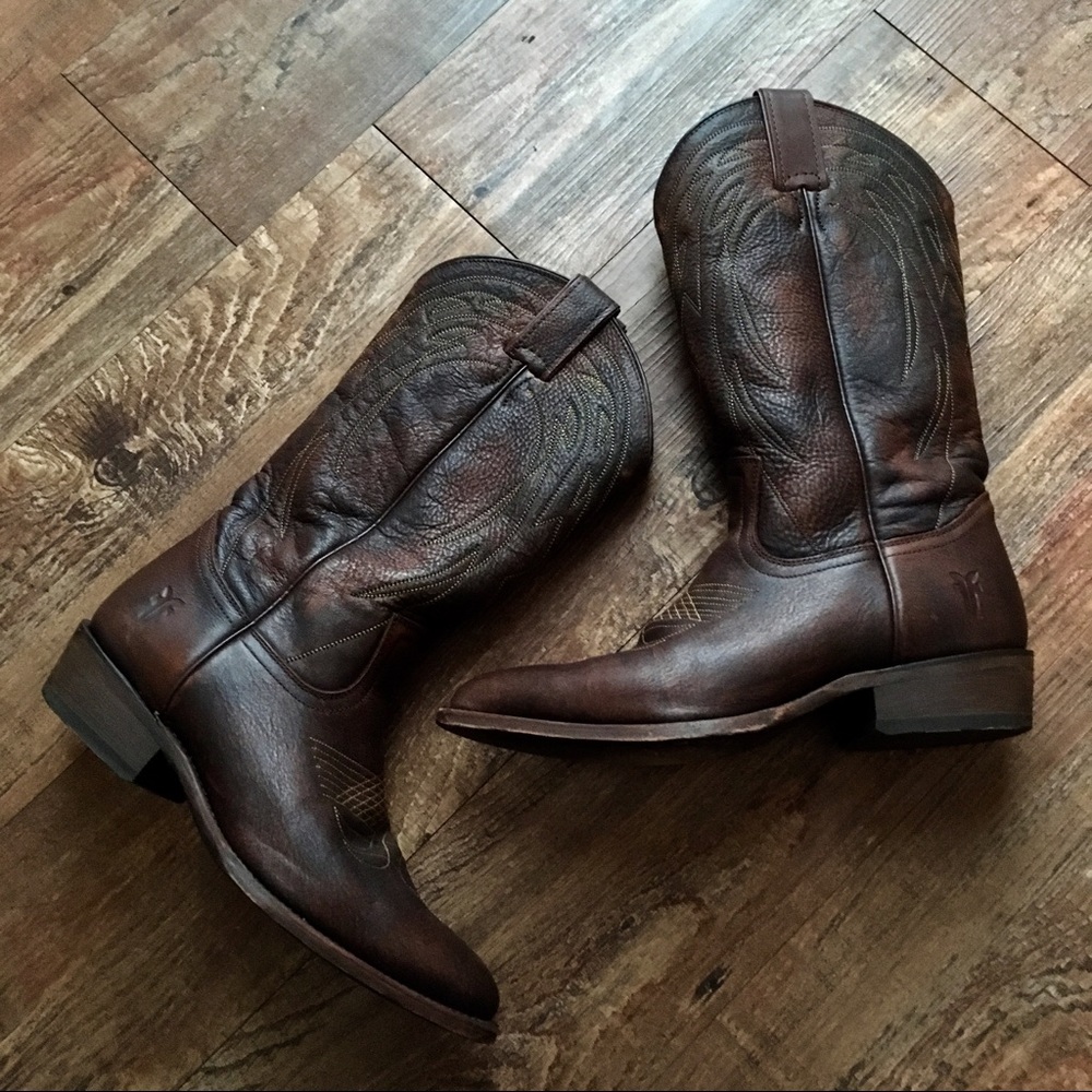 ✨ Frye Billy Pull On Boots ✨