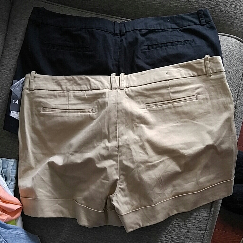Shorts - Picture 4 of 4