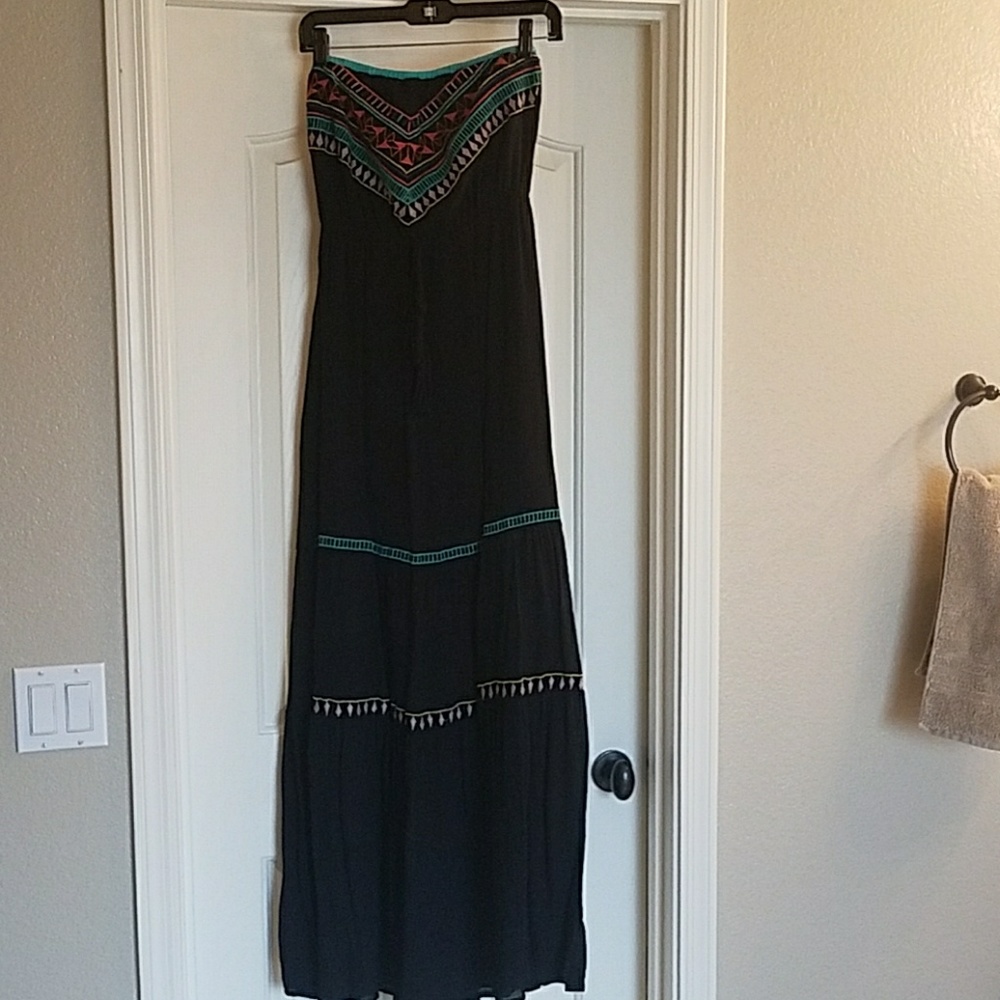 Black Tribal Maxi
