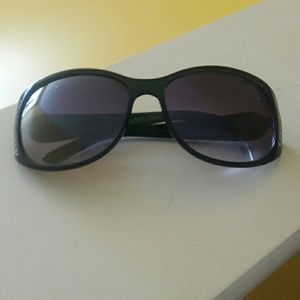 Green large square frame sunglasses