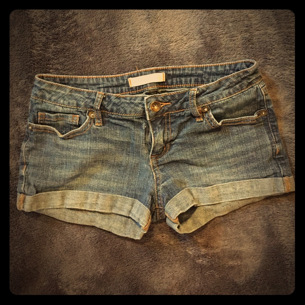 Bullhead jean shorts