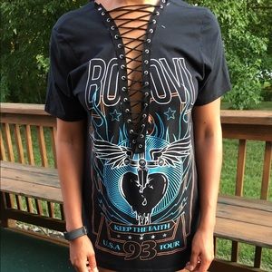 Bon Jovi graphic lace up tee!