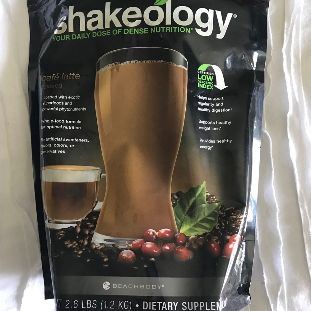 I bag of Cafe Latte Shakeology (30 servings)