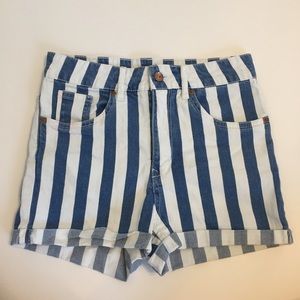 H&M DIVIDED SHORTS