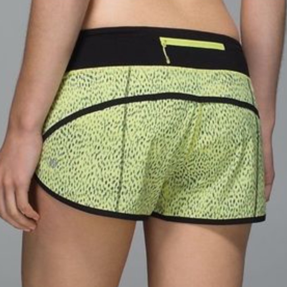 Lululemon speed shorts Dottie dash yellow