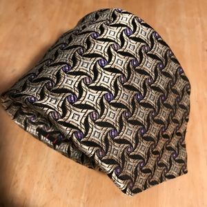 JZ Richards 100% silk tie excellent condition