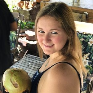 Meet your Posher, Stacey