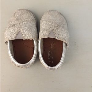 Silver sparkle Toms