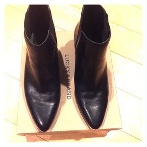 🌙Lucky Brand Lorry Bootie🌞