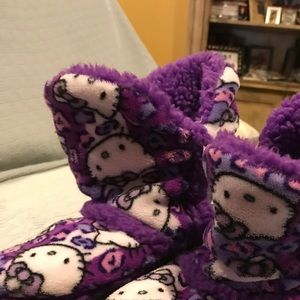 Purple hello kitty house shoes
