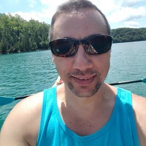 Meet your Posher, Elias