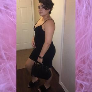 Meet your Posher, Elicia