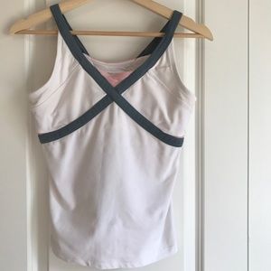 Nike workout top- Sz M with Built-in-bra