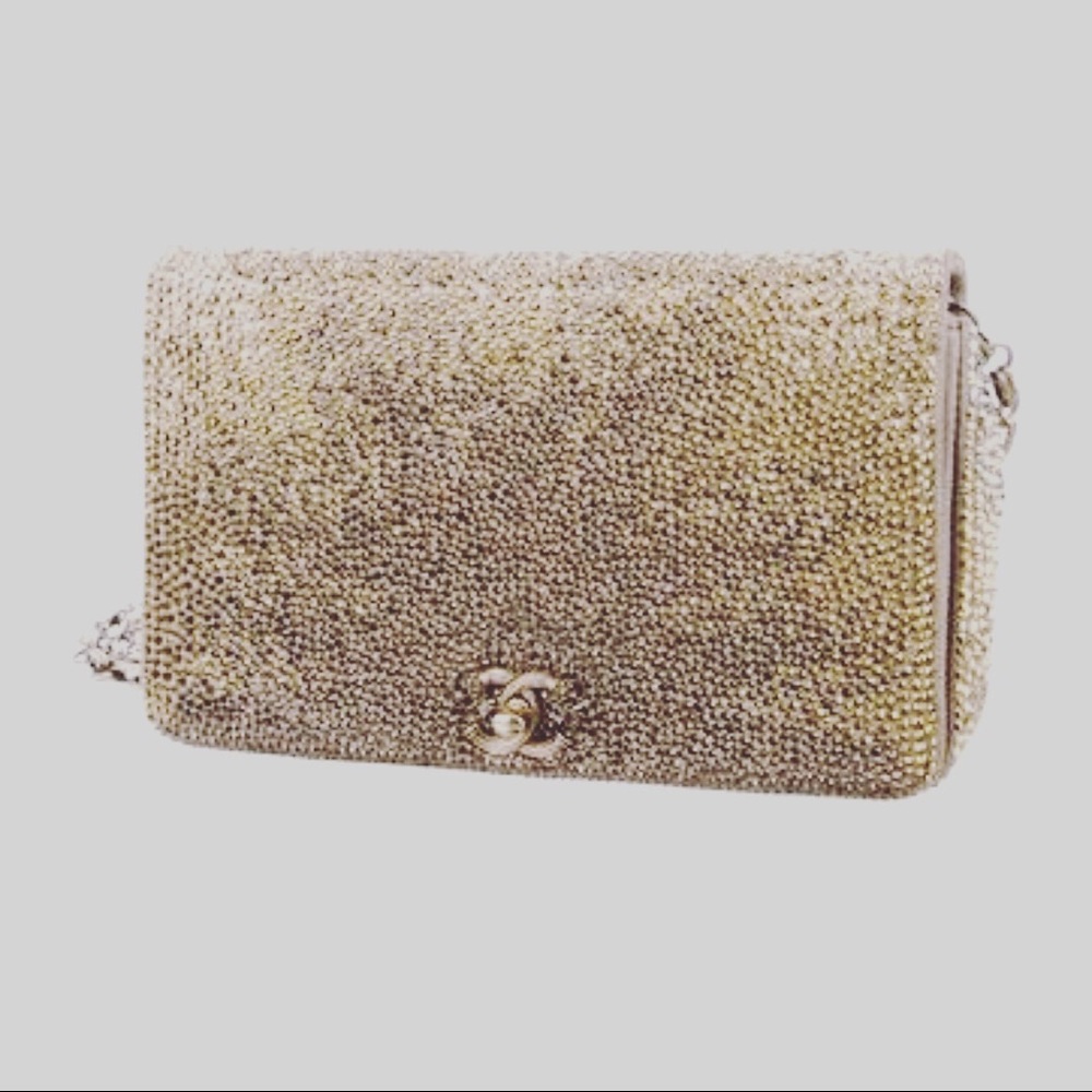 Chanel handbag - Picture 2 of 5