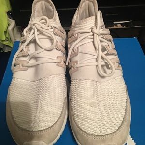 Adidas Tubular Radial