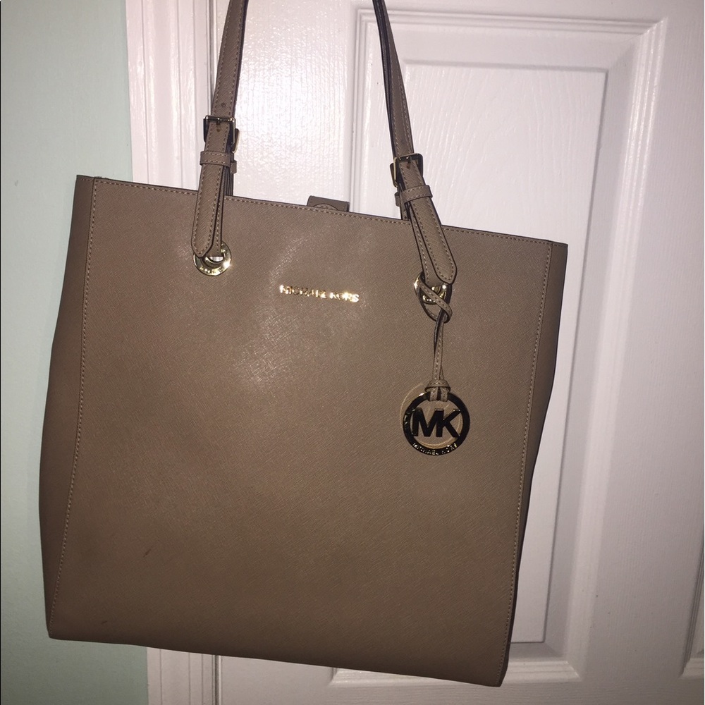 Authentic Michael Kors Tote