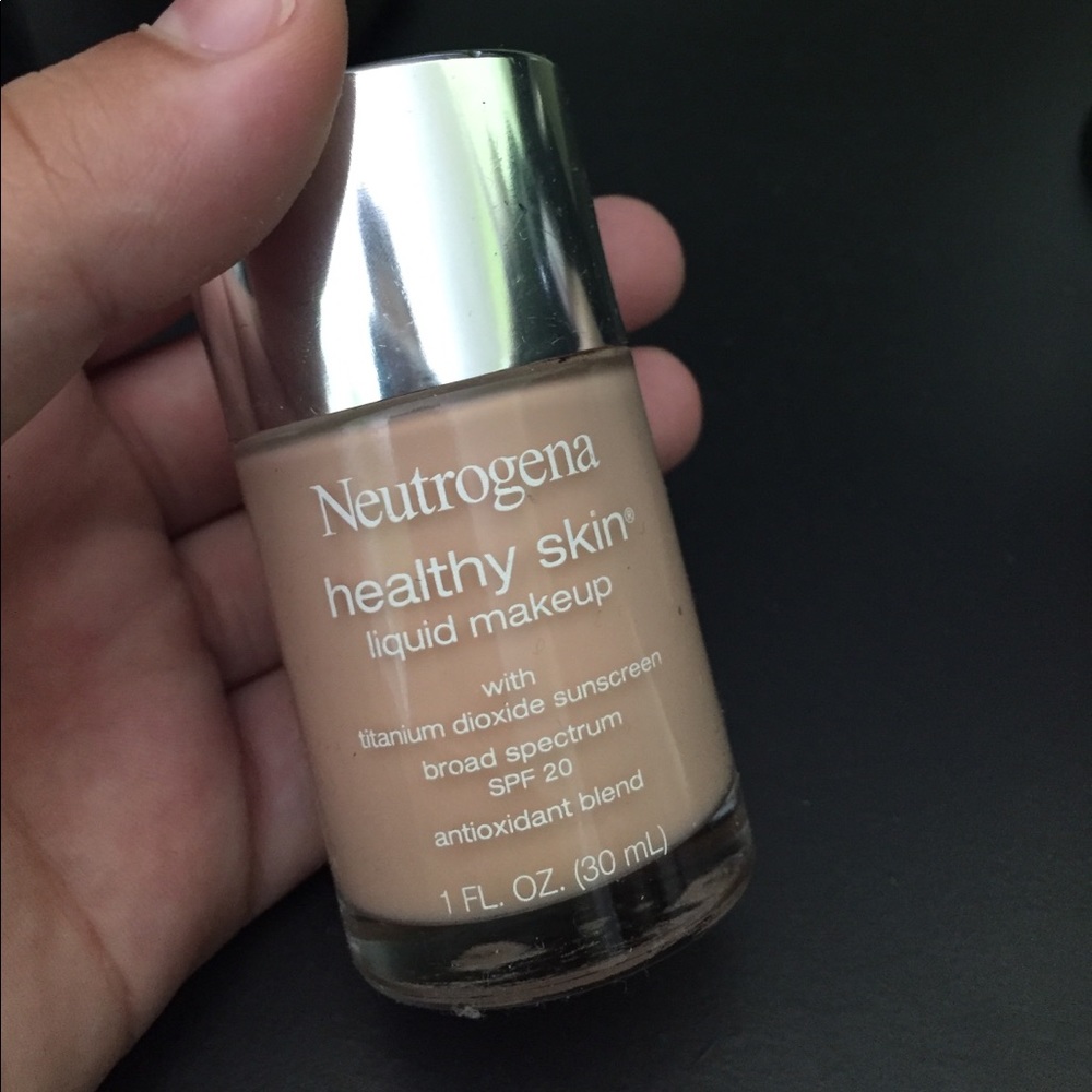 Foundation + sunscreen
