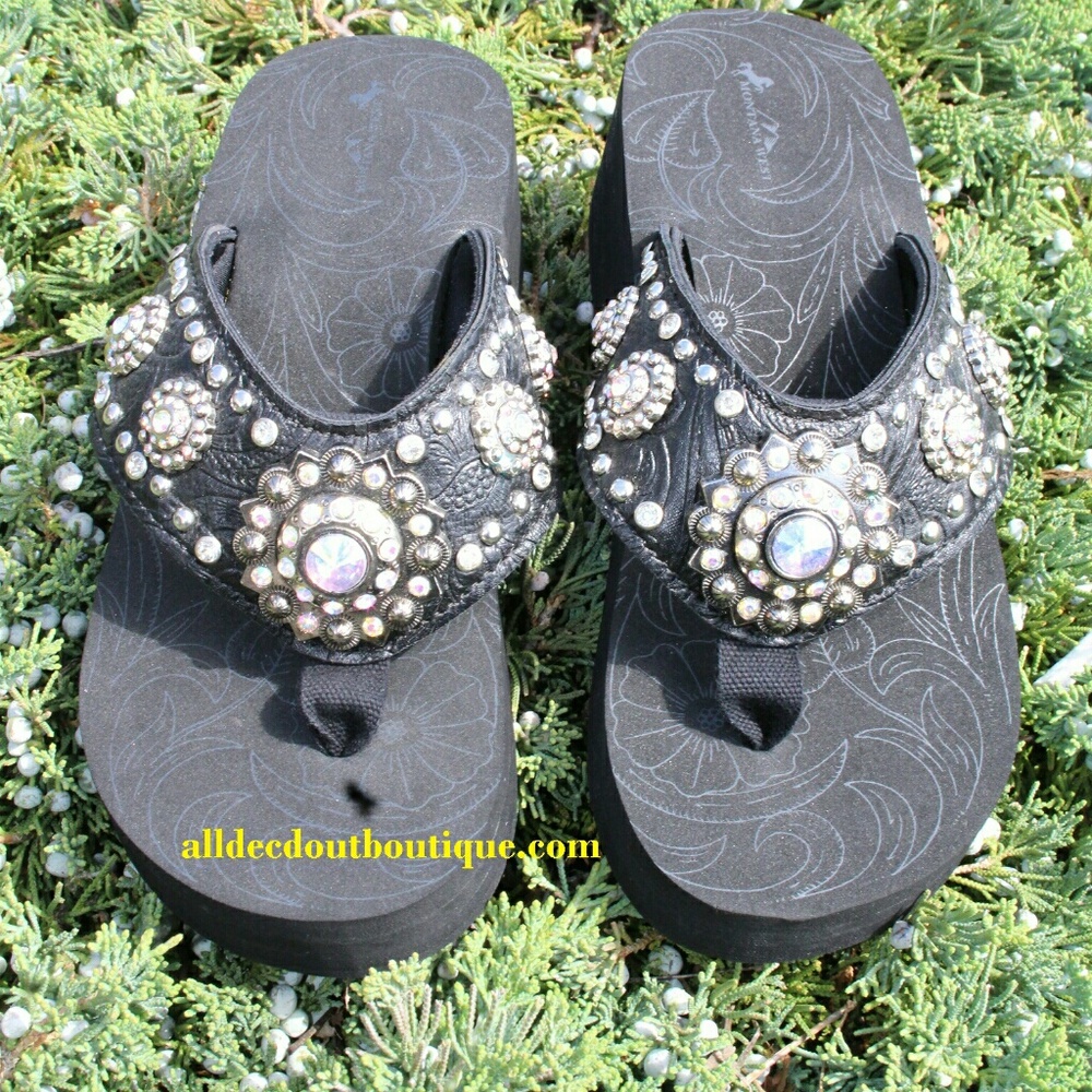 Montana West Concho Black Sandals