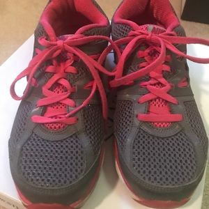 Nike shoes used once.