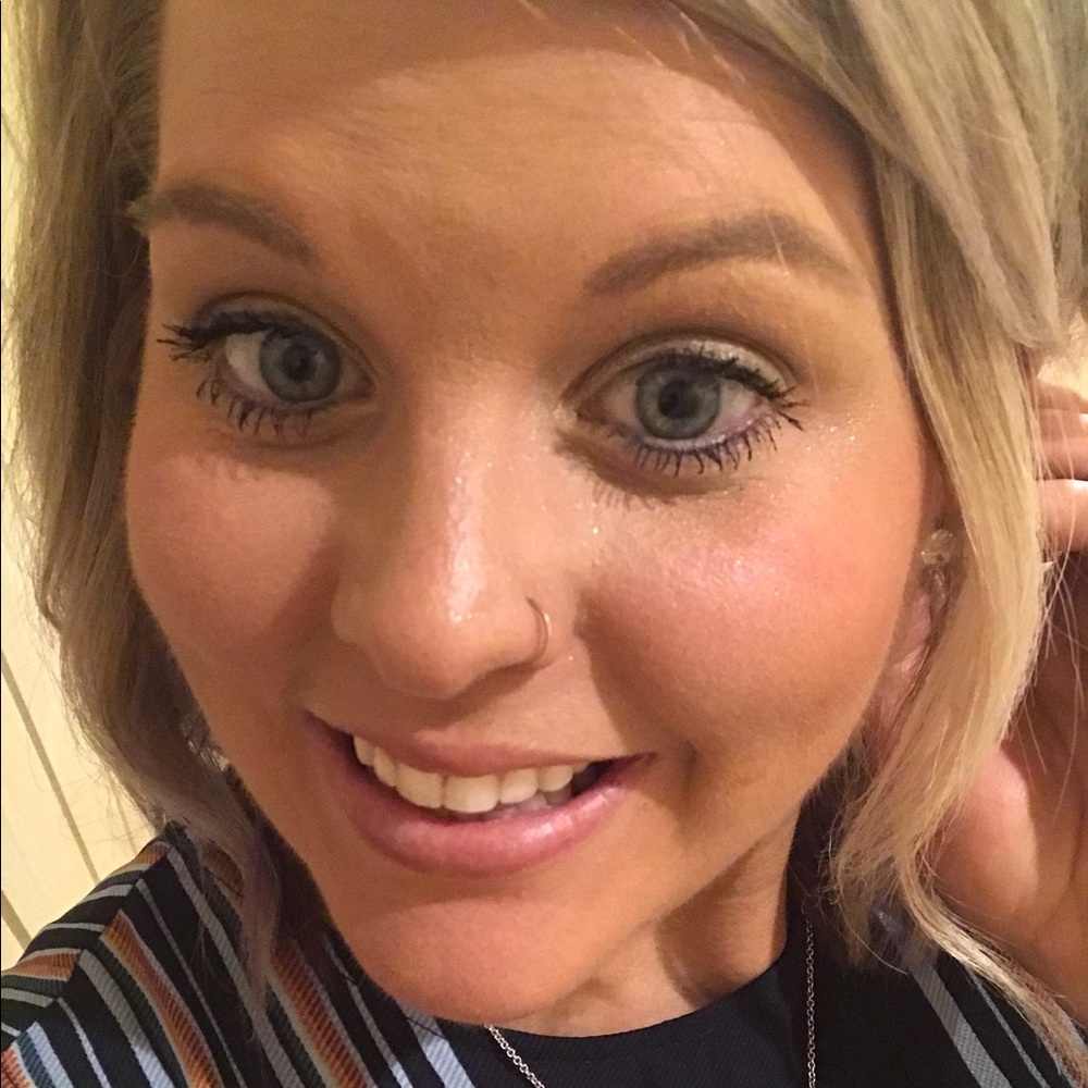 Meet your Posher, Tori