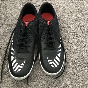 Men's Nike Indoor Soccer Shoes Size 11