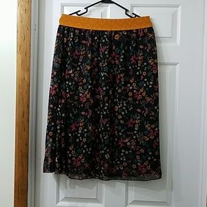Lularoe lola