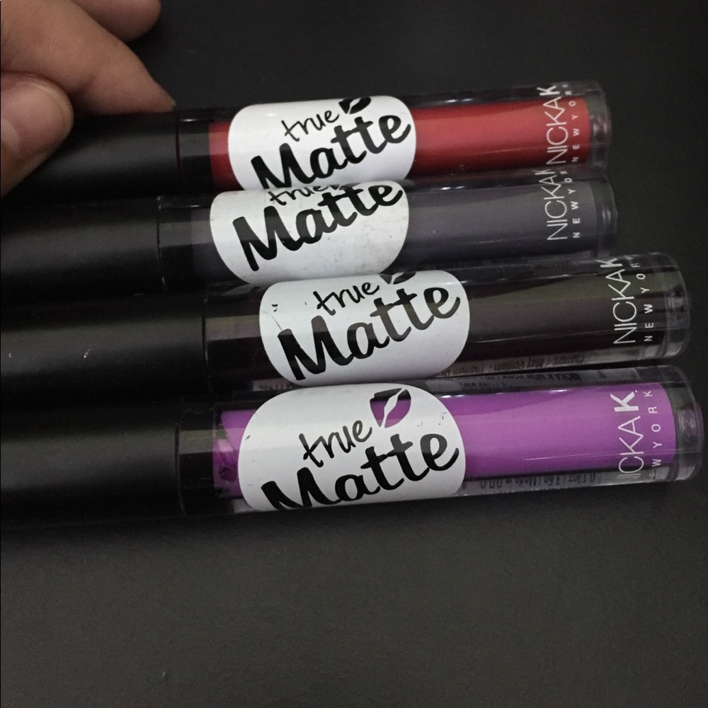 Matte lipsticks, never used . Two are metallic .