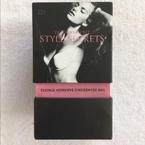 Victoria's Secret Plunge Adhesive Black Bra S