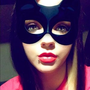 Meet your Posher, Helena