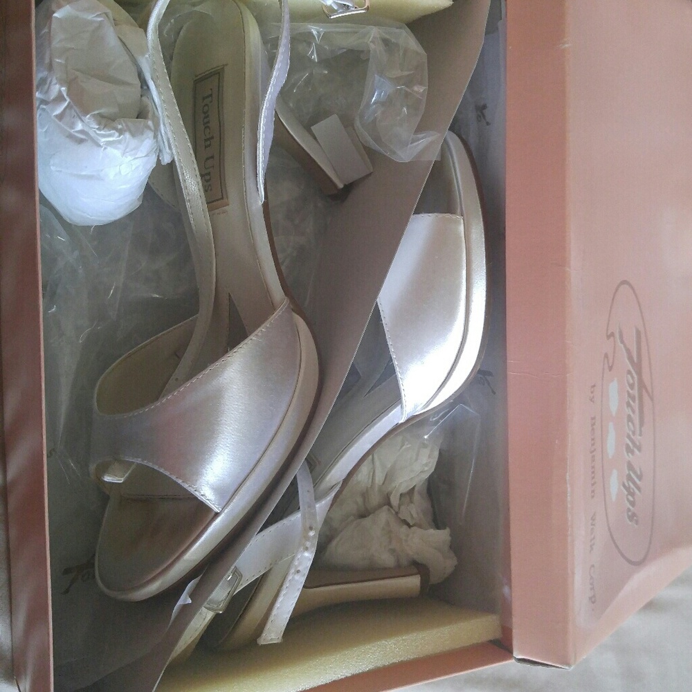 White satin strappy heel