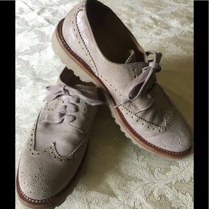 BRUNELLO CUCINELLI WING TIP BUCKS