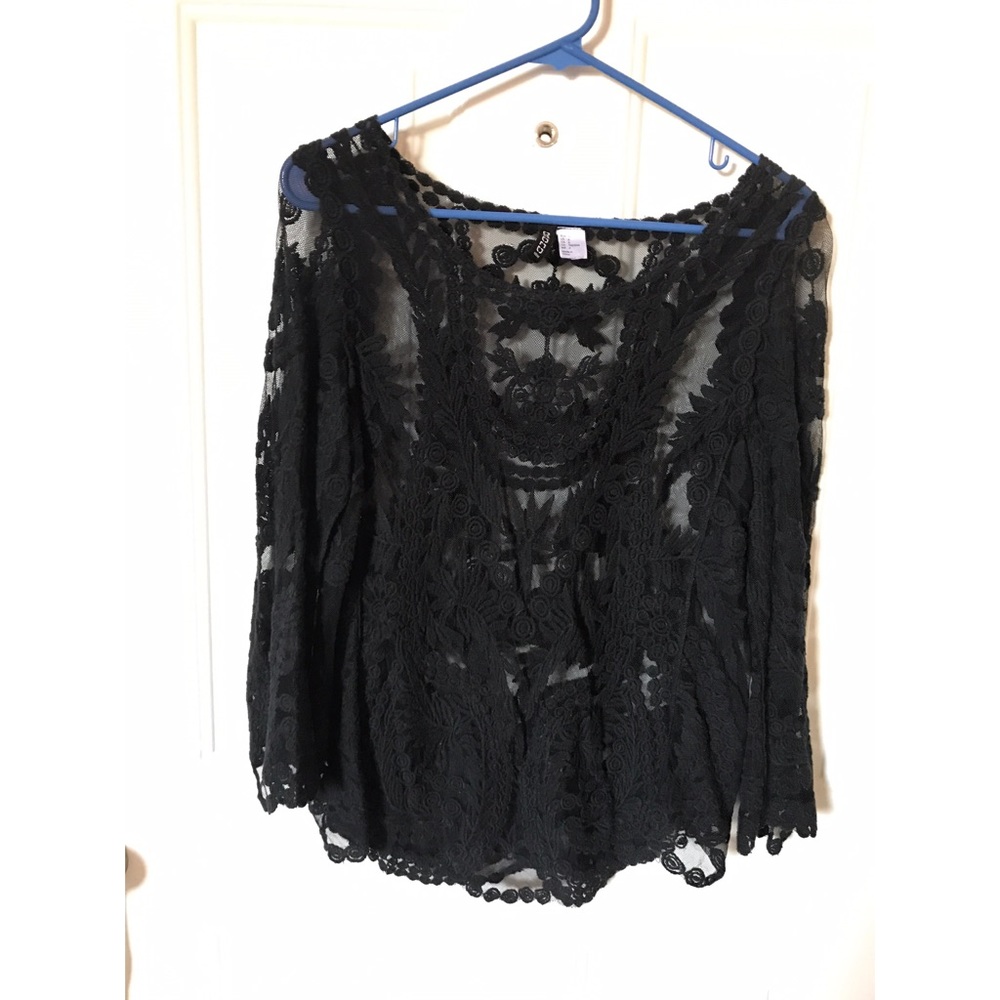 🌸Host Pick🌸 Precious black lace crochet top