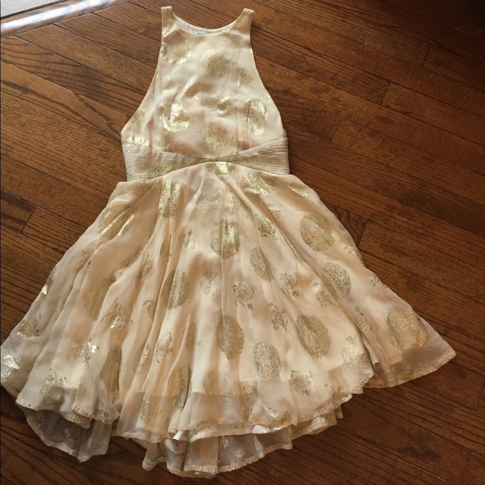NWT Kimchi Blue Ivory with gold print dress