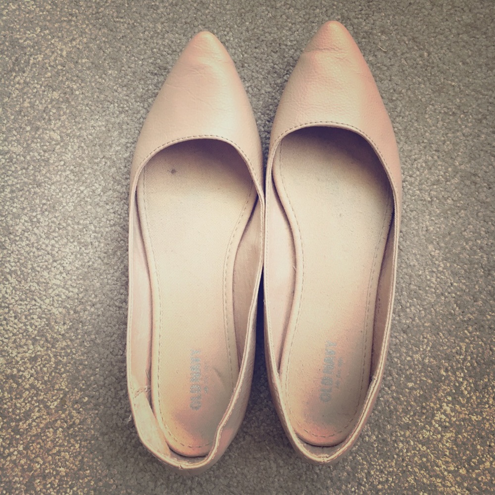 Size 8 Old Navy ballet point flats