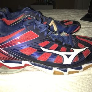 Mizuno Women's 11 Volleyball Shoes