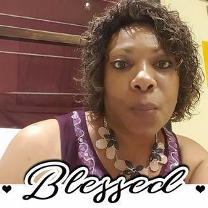 Meet your Posher, Lanell